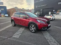 Usado Peugeot 2008 Allure 120 CV (88 kW) 2018 Granate SUV