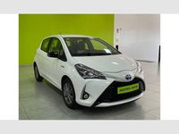 Usado Toyota Yaris Active 100 CV (73 kW) 2020 Blanco