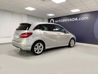 Usado Mercedes B200 136 CV (100 kW) 2018 Plata polar (metalizado) Monovolumen