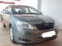 Usado Toyota Corolla Terra 90 CV (66 kW) 2004 Gris / plata Berlina