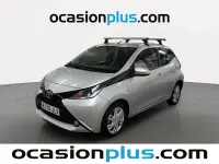 Usado Toyota Aygo X-play 69 CV (50 kW) 2016 Gris plata Utilitario