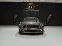 Usado Ford Mustang GT Fastback 419 CV (308 kW) 2017 Gris / plata Coupe