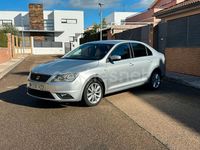 Usado Seat Toledo I-Tech 105 CV (77 kW) 2014 Gris / plata Berlina