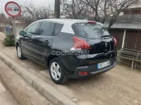 Usado Peugeot 3008 Allure 115 CV (84 kW) 2014 Negro Familiar