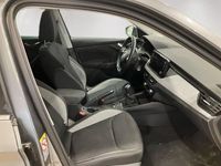 Usado Skoda Kamiq Selection 115 CV (84 kW) 2024 Gris / plateado SUV