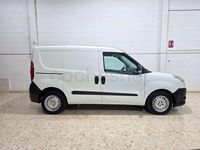 Usado Fiat Doblò Easy 90 CV (66 kW) 2015 Blanco Monovolumen