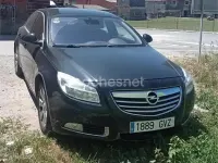 Usado Opel Insignia Edition 160 CV (117 kW) 2010 Negro Berlina
