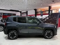 Usado Jeep Renegade 240 CV (176 kW) 2022 Gris / plata SUV