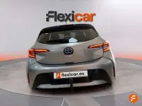 Usado Toyota Corolla Plus 122 CV (89 kW) 2023 Gris Berlina