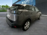 Usado Peugeot 3008 Active 131 CV (96 kW) 2021 Gris SUV