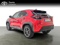 Usado Toyota Yaris Plus 116 CV (85 kW) 2021 Rojo Utilitario