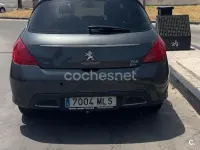Usado Peugeot 308 Active 112 CV (82 kW) 2012 Gris / plata Berlina