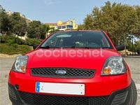 Usado Ford Fiesta Ambiente 68 CV (50 kW) 2007 Rojo Berlina