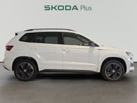 Usado Skoda Karoq SportLine 150 CV (110 kW) 2023 Blanco SUV
