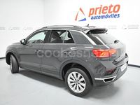 Usado VW T-Roc Advance 115 CV (84 kW) 2021 Gris / plata SUV