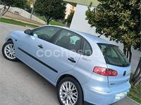 Usado Seat Ibiza Sport 100 CV (73 kW) 2004 Azul Utilitario