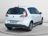 Usado Renault Scénic III Expression 106 CV (77 kW) 2009 Blanco