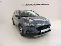 Usado Ford Focus Active 125 CV (91 kW) 2022 Azul Familiar