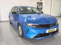 Usado Opel Astra Edition 110 CV (80 kW) 2023 Azul Berlina