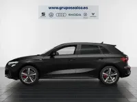 Usado Audi A3 Sportback e-tron Competition 246 CV (180 kW) 2023 Negro Utilitario