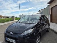 Usado Ford Fiesta Titanium 70 CV (51 kW) 2012 Negro Utilitario