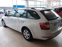 Usado Skoda Octavia Active 115 CV (84 kW) 2019 Blanco Familiar