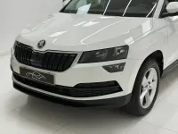 Usado Skoda Karoq Ambition 150 CV (110 kW) 2020 Blanco SUV