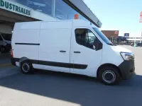 Usado Renault Master 135 CV (99 kW) 2023 Blanco Monovolumen