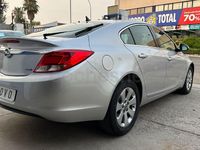 Usado Opel Insignia Selective 130 CV (95 kW) 2013 Gris / plata Berlina