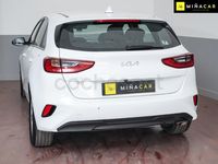 Usado Kia Ceed 120 CV (88 kW) 2023 Blanco Utilitario