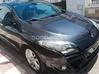 Usado Renault Mégane LIMITED 110 CV (80 kW) 2014 Negro Coupe