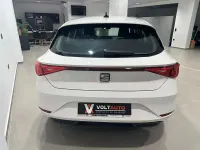 Usado Seat Leon Style 115 CV (84 kW) 2022 Blanco Berlina