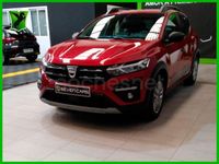 Usado Dacia Sandero Essentiel 100 CV (73 kW) 2021 Granate Berlina