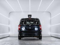 Usado Lancia Voyager Gold 178 CV (130 kW) 2013 Negro Monovolumen