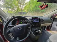 Usado Kia Carnival 185 CV (136 kW) 2009 Granate Monovolumen