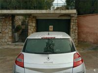 Usado Renault Mégane II Authentique 105 CV (77 kW) 2006 Gris / plata Berlina