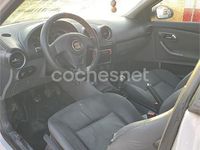 Begagnad Seat Ibiza Reference 70 HK (51 kW) 2006 Vit Halvkombi