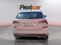 Usado Skoda Kamiq Ambition 110 CV (80 kW) 2021 Blanco SUV