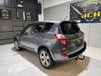 Usado Toyota RAV4 Executive 150 CV (110 kW) 2010 Gris / plata SUV
