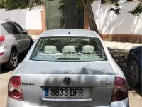 Usado VW Passat Edition 100 CV (73 kW) 2005 Gris / plata Berlina