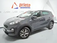 Usado Kia Sportage Plus 136 CV (100 kW) 2021 Gris / plata SUV