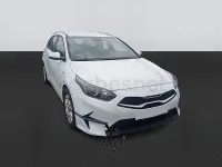 Usado Kia Ceed 136 CV (100 kW) 2022 Blanco Utilitario