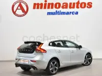 Usado Volvo V40 R-Design Momentum 150 CV (110 kW) 2014 Gris / plata Berlina