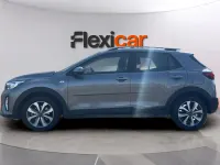 Usado Kia Stonic 79 CV (58 kW) 2025 Gris SUV