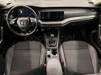 Usado Skoda Octavia Ambition 115 CV (84 kW) 2023 Gris plata Familiar