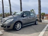 Usado Mercedes B180 Sport Edition 109 CV (80 kW) 2009 Gris / plata Monovolumen