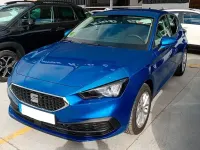 Usado Seat Leon Style 110 CV (80 kW) 2024 Azul Berlina