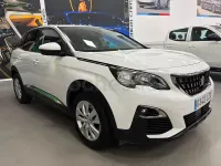 Usado Peugeot 3008 Active 120 CV (88 kW) 2018 Blanco SUV