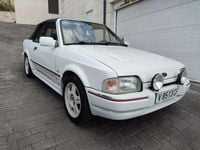 Usado Ford Escort Cabriolet 105 CV (77 kW) 1987 Blanco Descapotable