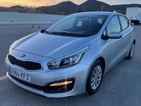Usado Kia Ceed GT 90 CV (66 kW) 2018 Gris / plata Berlina